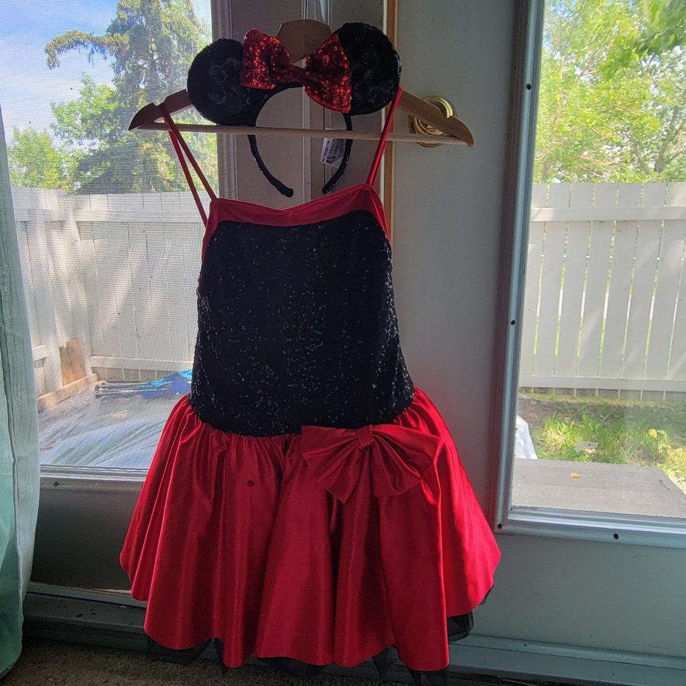 Mini Mouse Halloween Costume with Matching Mouse Ears